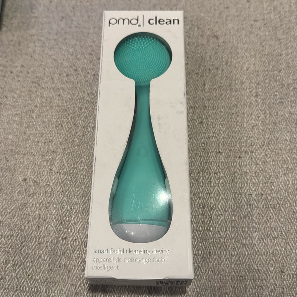 Smart Facial Cleansing Device